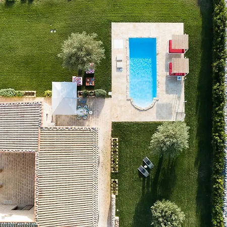 Costa Saracena-castelluccio Sleeps 4 Pool