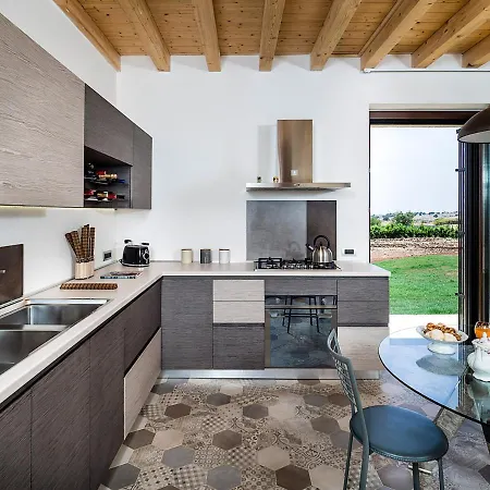 Costa Saracena-castelluccio Sleeps 4 Pool