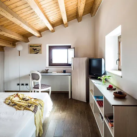 Costa Saracena-castelluccio Sleeps 4 Pool